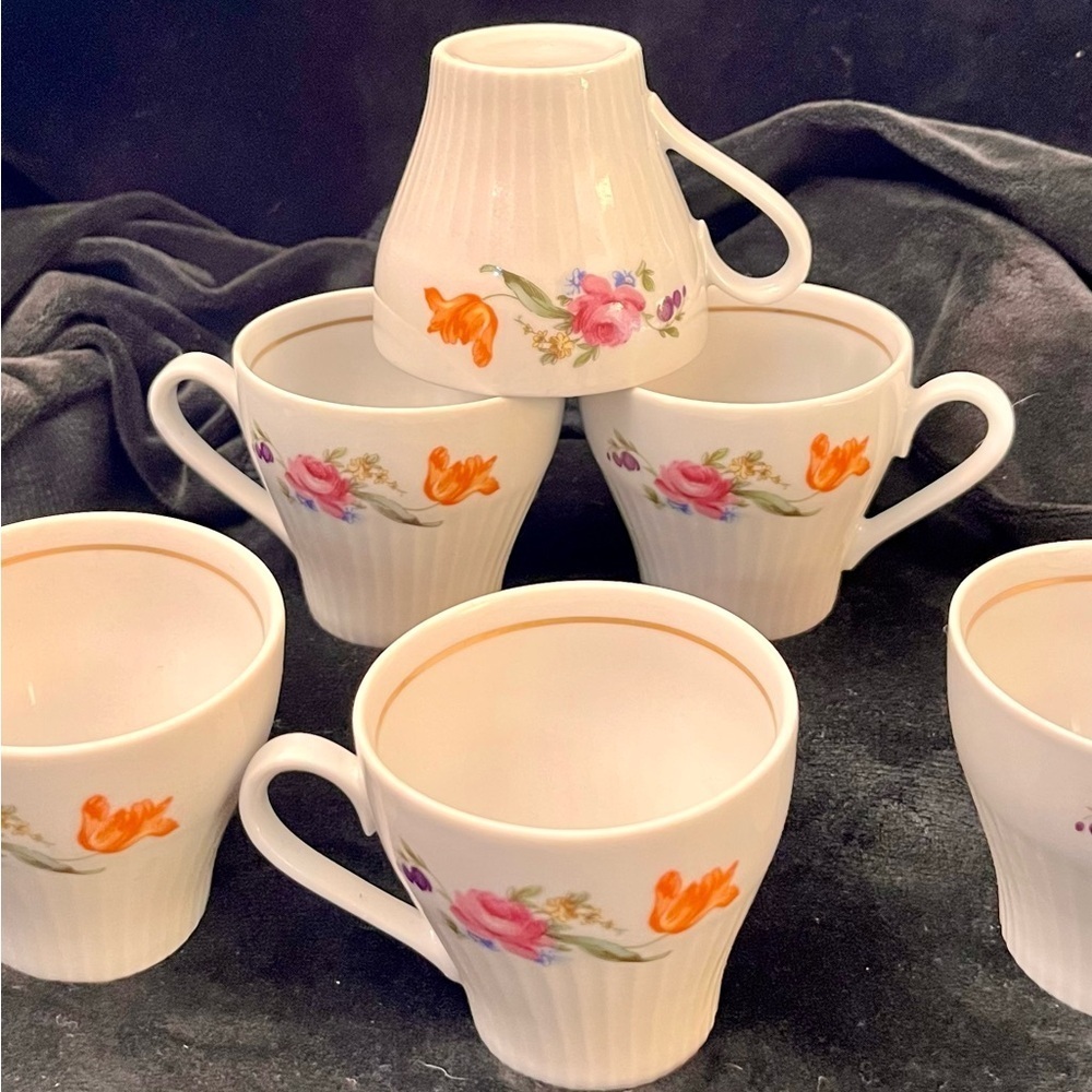 VTG JLMENAU East Germany Graf Von Henneberg Floral Ribbed Demitasse Cups Set 6 - Picture 5 of 17